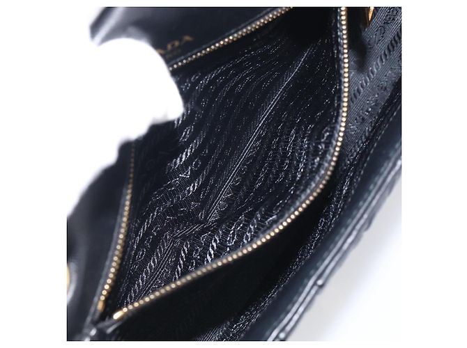 PRADA Gathered Chain Shoulder Bag Leather Black Gold Tone - vista 23