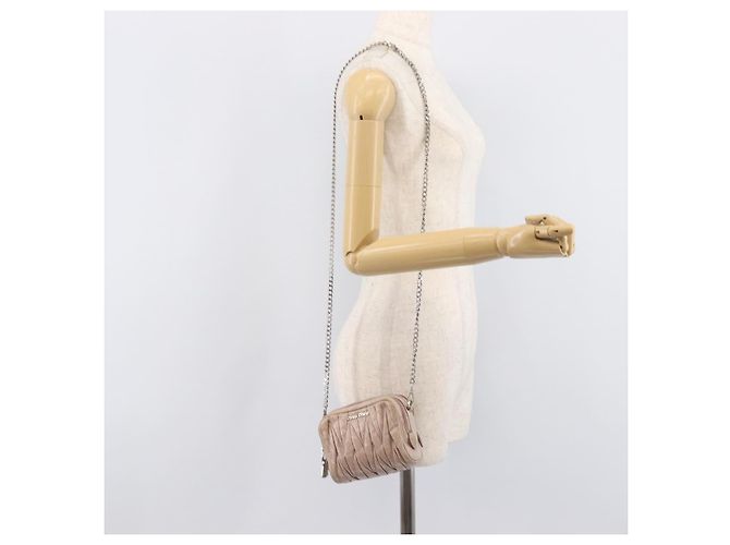 Miu Miu Matelasse Chain Shoulder Bag Leather Beige Silver - vista 25