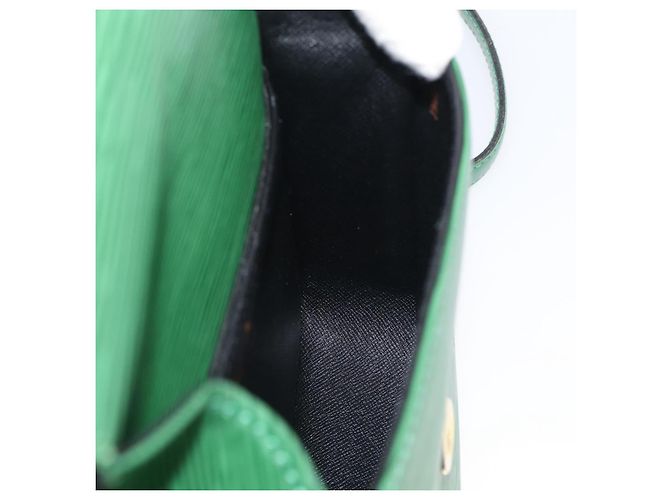 Saint-Cloud LOUIS VUITTON Epi Saint Cloud PM Shoulder Bag Green M52214 LV - vue 26
