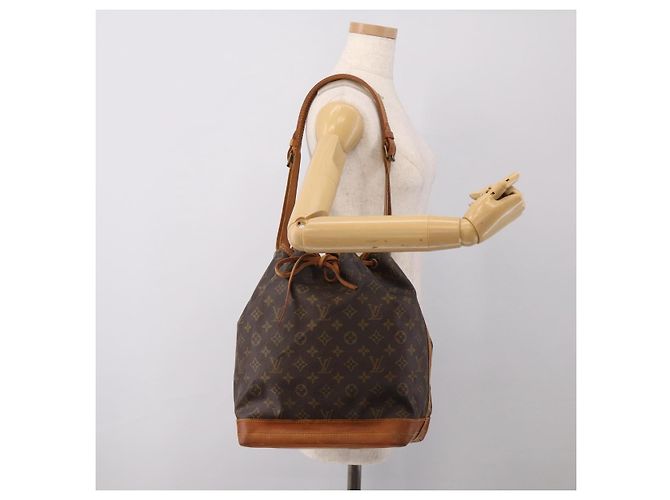 LOUIS VUITTON Monogram Noe Shoulder Bag M42224 LV - vista 19