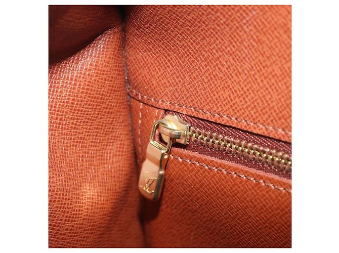 Saint-Cloud LOUIS VUITTON Monogram Saint Cloud GM Shoulder Bag M51242 LV - vista 27