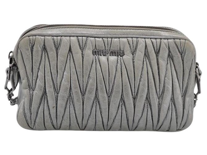 Miu Miu Matelasse Shoulder Bag Leather Silver - vista 13