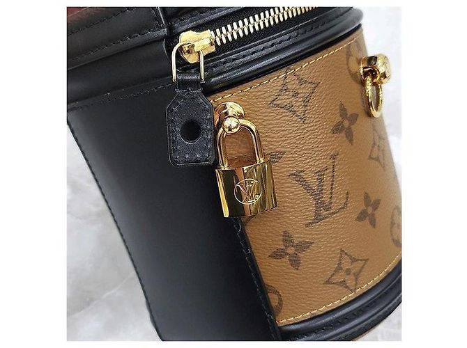 Louis Vuitton Borsa a tracolla Cannes Tote Monogram Reverse Canvas - vista 7