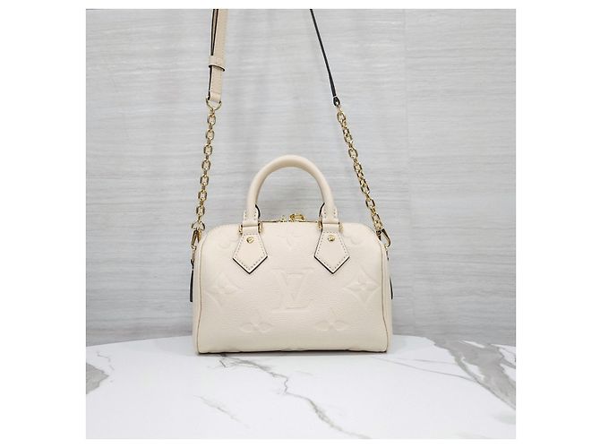 Louis Vuitton Speedy Bandoulière Monogram Empreinte Creme - vista 12