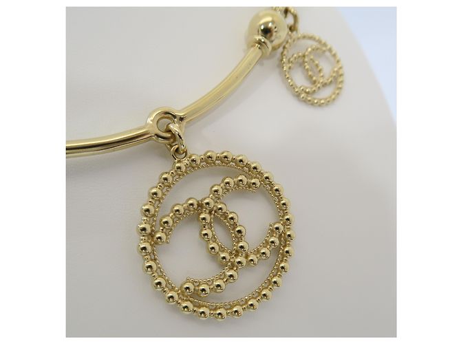 Chanel Collana con pendente logo CC cerchio dorato rotondo - vista 5