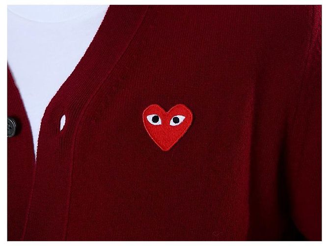 Comme Des Garcons V-Ausschnitt Strickcardigan aus Wolle mit rotem Herz-Patch - Ansicht 10