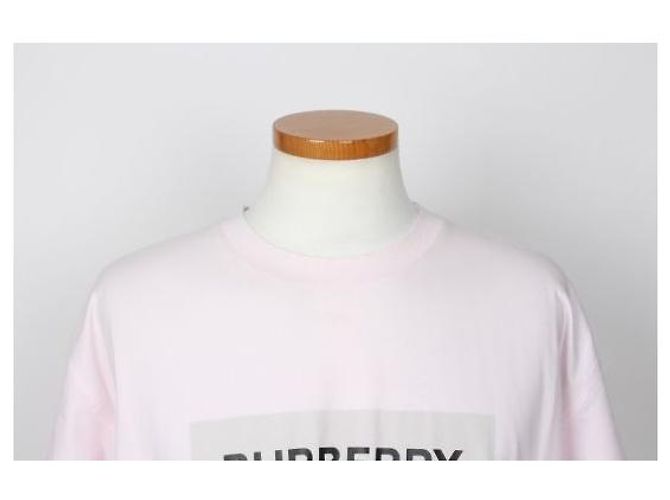 Burberry Oversized T-Shirt aus Stretch-Baumwolle mit rosa Logo-Print - Ansicht 5