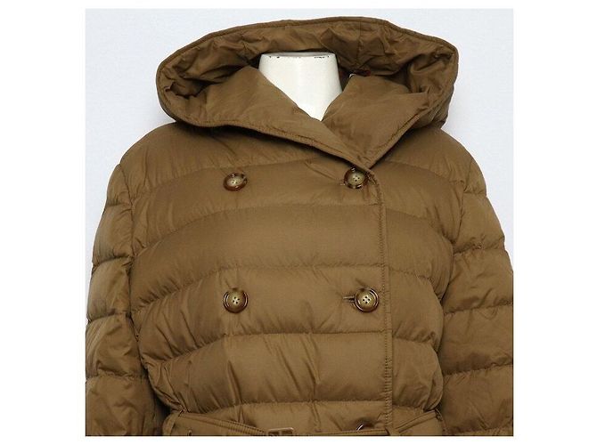 Burberry Piumino lungo da donna con cappuccio e cintura in nylon marrone - vista 2