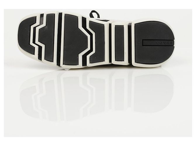 Prada Sneakers Techno Black White - vista 11