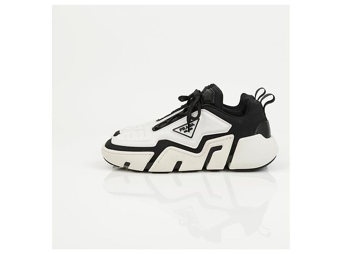 Prada Sneakers Techno Black White - vista 5