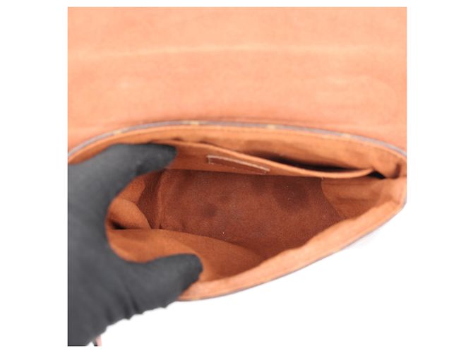 Louis Vuitton Borsa a Spalla Rocky BB Tote - vista 20
