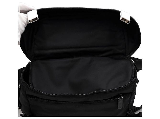 Prada Borsa a tracolla e crossbody Large da uomo in Re-Nylon Biker Nero - vista 7