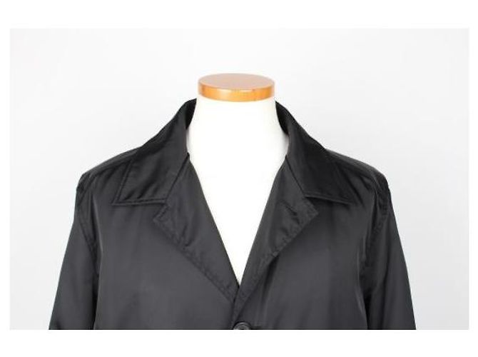Prada Trenchcoat aus Nylon - Ansicht 5
