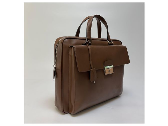Prada Mallette en cuir Saffiano Marron - vue 2