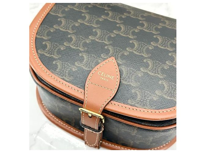 Céline Borsa Triomphe Polka Tan Medium - vista 15