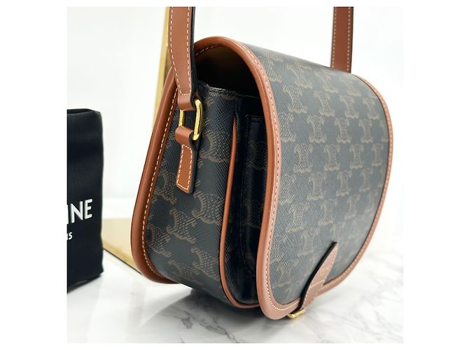 Céline Borsa Triomphe Polka Tan Medium - vista 3