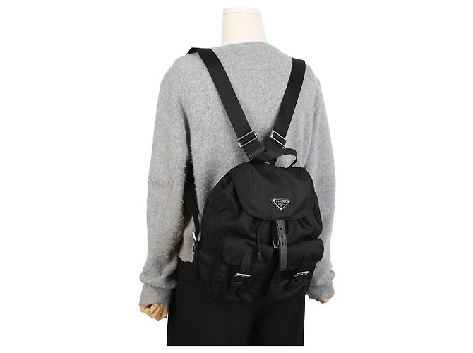 Prada Zaino in nylon con logo triangolare Nero - vista 10
