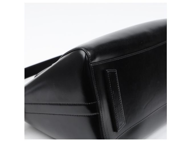 Givenchy Borsa a spalla Antigona in pelle lucida Medium Nera - vista 11