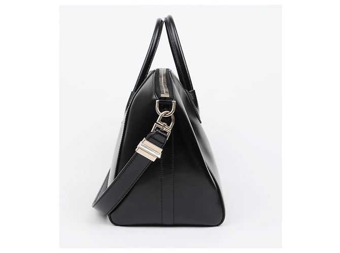 Givenchy Borsa a spalla Antigona in pelle lucida Medium Nera - vista 5
