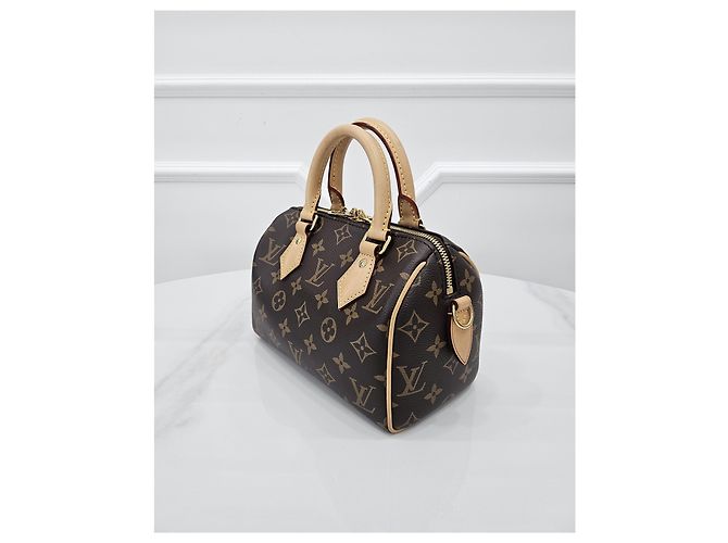 Louis Vuitton Monogram Bandouliere 20 - vista 4