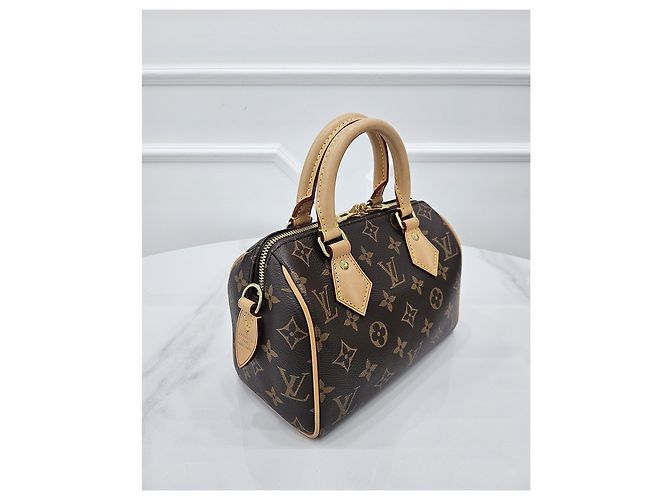 Louis Vuitton Monogram Bandouliere 20 - vista 5