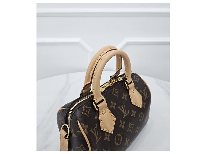 Louis Vuitton Monogram Bandouliere 20 - vista 7