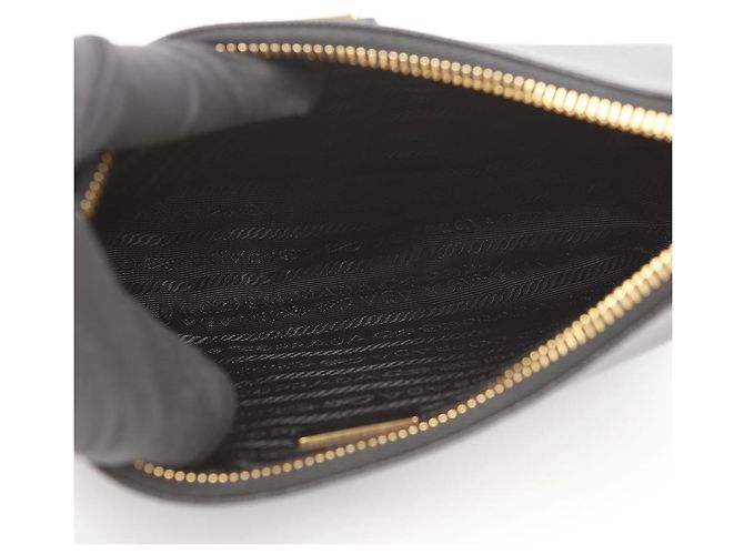 Prada Borsa a tracolla Re-Edition in pelle Saffiano Black - vista 7