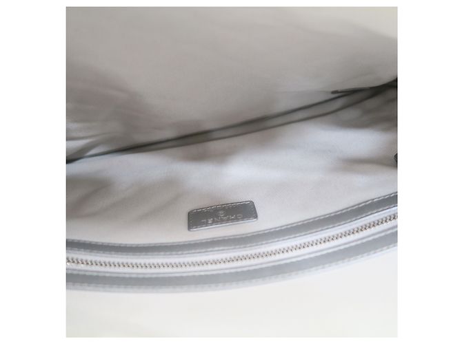 Chanel Clutch Matelassé Caviar Silver CC Logo Large Series - vista 3
