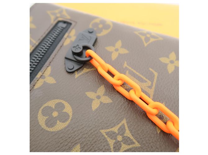Louis Vuitton Borsa a pochette con catena Monogram - vista 4