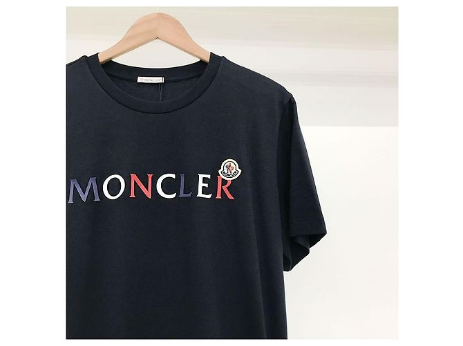 Moncler T-Shirt mit gummiertem Logo-Print Night Blue - Ansicht 9