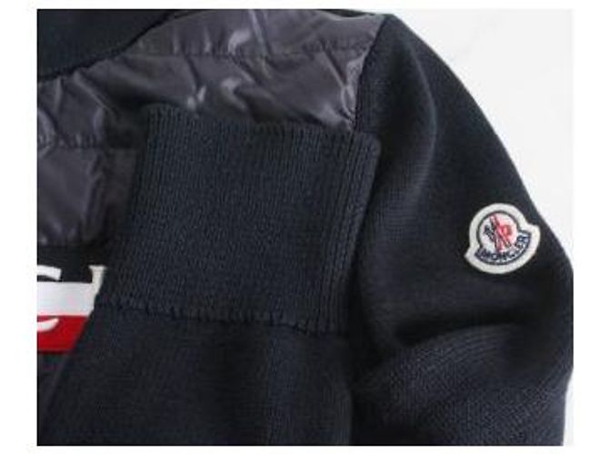 Moncler Leichte gesteppte Strickjacke mit Logo für Kinder - Ansicht 4