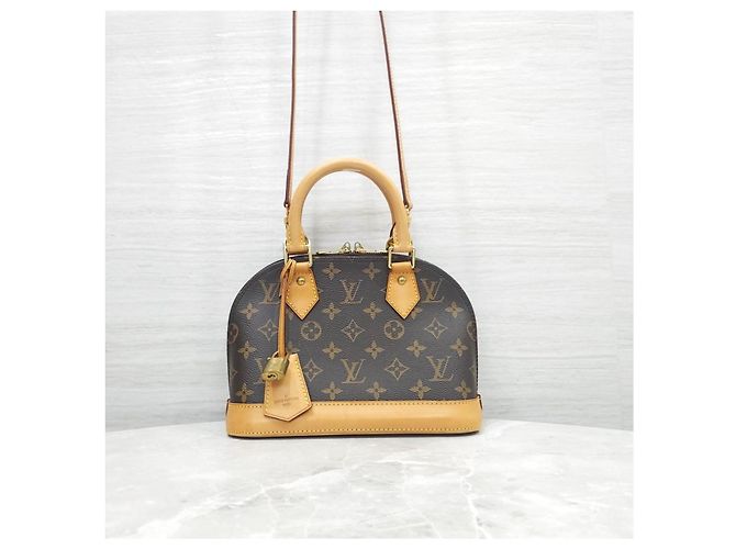 Louis Vuitton Monogram Alma BB Schultertasche - Ansicht 11