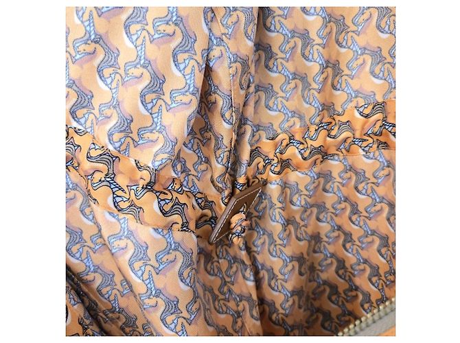 Burberry Seiden-Windjacke mit Einhorn-Print - Ansicht 9