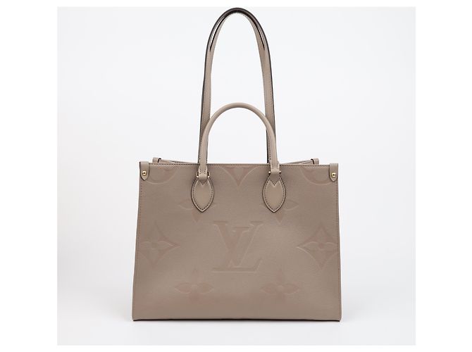 Louis Vuitton Borsa Tote On The Go MM - vista 3