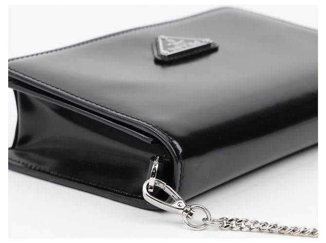 Prada Borsa a tracolla con catena in pelle spazzolata con logo Triangle Nero - vista 11