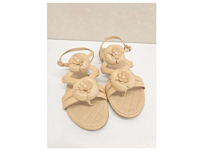 Chanel Sandali a infrascarpa Camellia Beige - vista 8