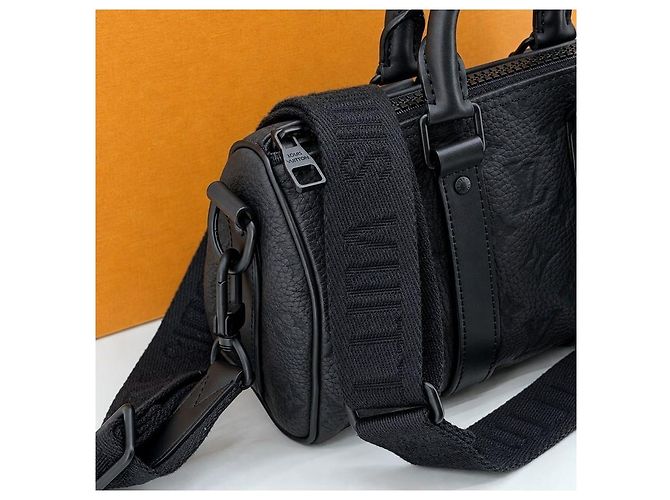 Louis Vuitton Keepall 25 TUILLEON Nero - vista 3