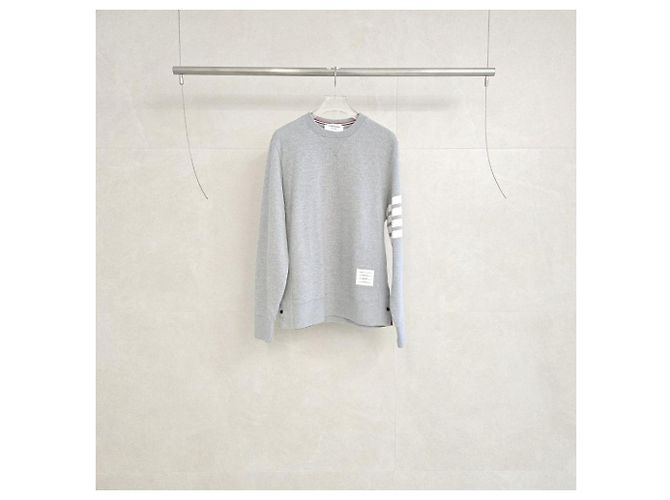 Thom Browne Graues Sweatshirt aus Baumwolle mit diagonalem Armband - Ansicht 2