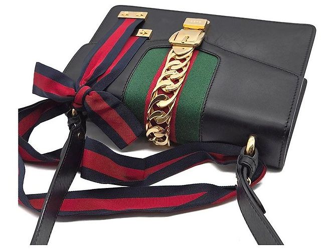 Borsa Gucci Sylvie Small in pelle nera - vista 6