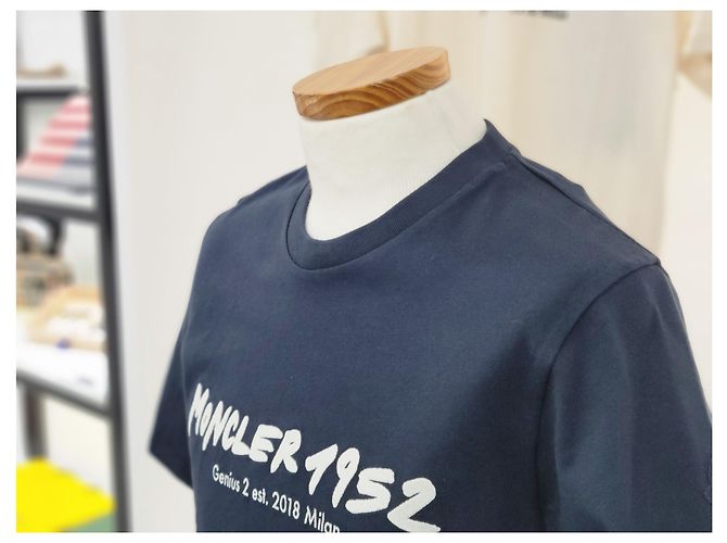 Moncler Logo T-Shirt Night Blue - Ansicht 10
