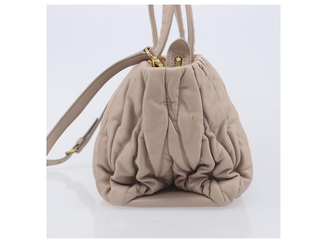 Miu Miu Convertible Matelasse Leather Medium - vista 3