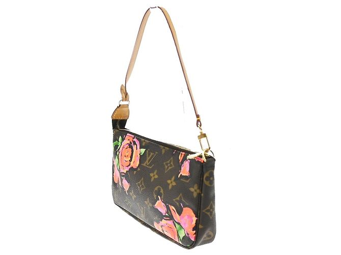 Louis Vuitton Pochette Accessoires Limited Edition Monogram Roses MM - vista 3