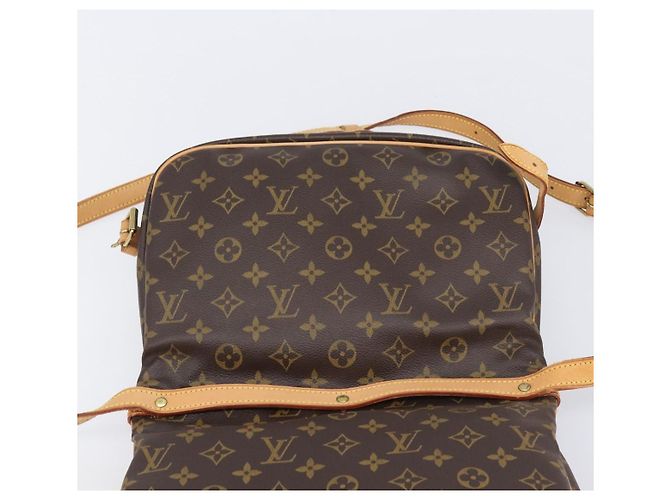 LOUIS VUITTON Monogram Saumur 30 Shoulder Bag M42256 LV Auth 209097V - Jerrillo - vista 17