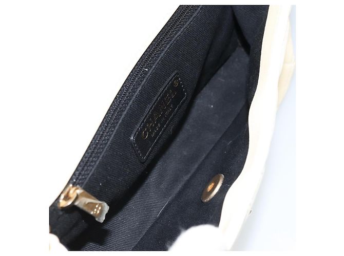 Chanel Resin Elegant Chain Flap Quilted Lambskin Small - vista 5
