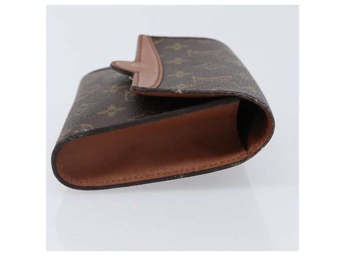 Louis Vuitton Pochette Arche Waist Monogram Canvas - vista 3