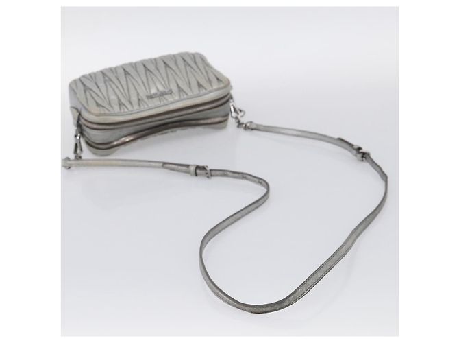 Miu Miu Matelasse Shoulder Bag Leather Silver Auth 206966A - Jerrillo - vista 7