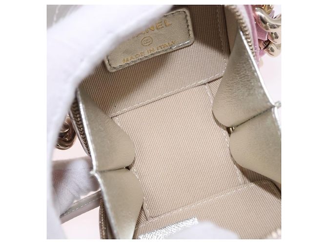 Chanel Like A Wallet Clutch Con Catena Quilted Gradient Metallic Lambskin Mini - vista 5