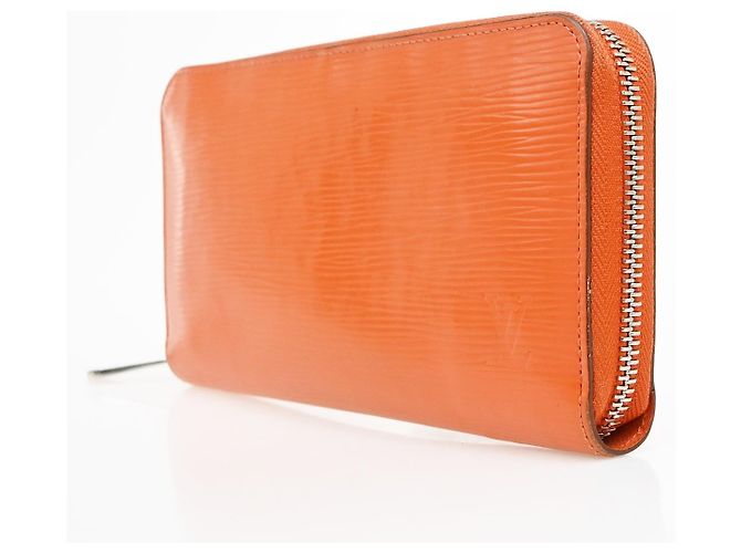Louis Vuitton Zippy Epi Leather XL - vue 3