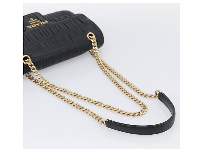 PRADA Gathered Chain Shoulder Bag Leather Black Gold Tone Auth 210874V - Jerrillo - vista 7