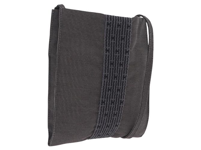 Hermès HERMES Her Line Pochette Shoulder Bag Canvas Gray Auth 210653A - Jerrillo - vista 2